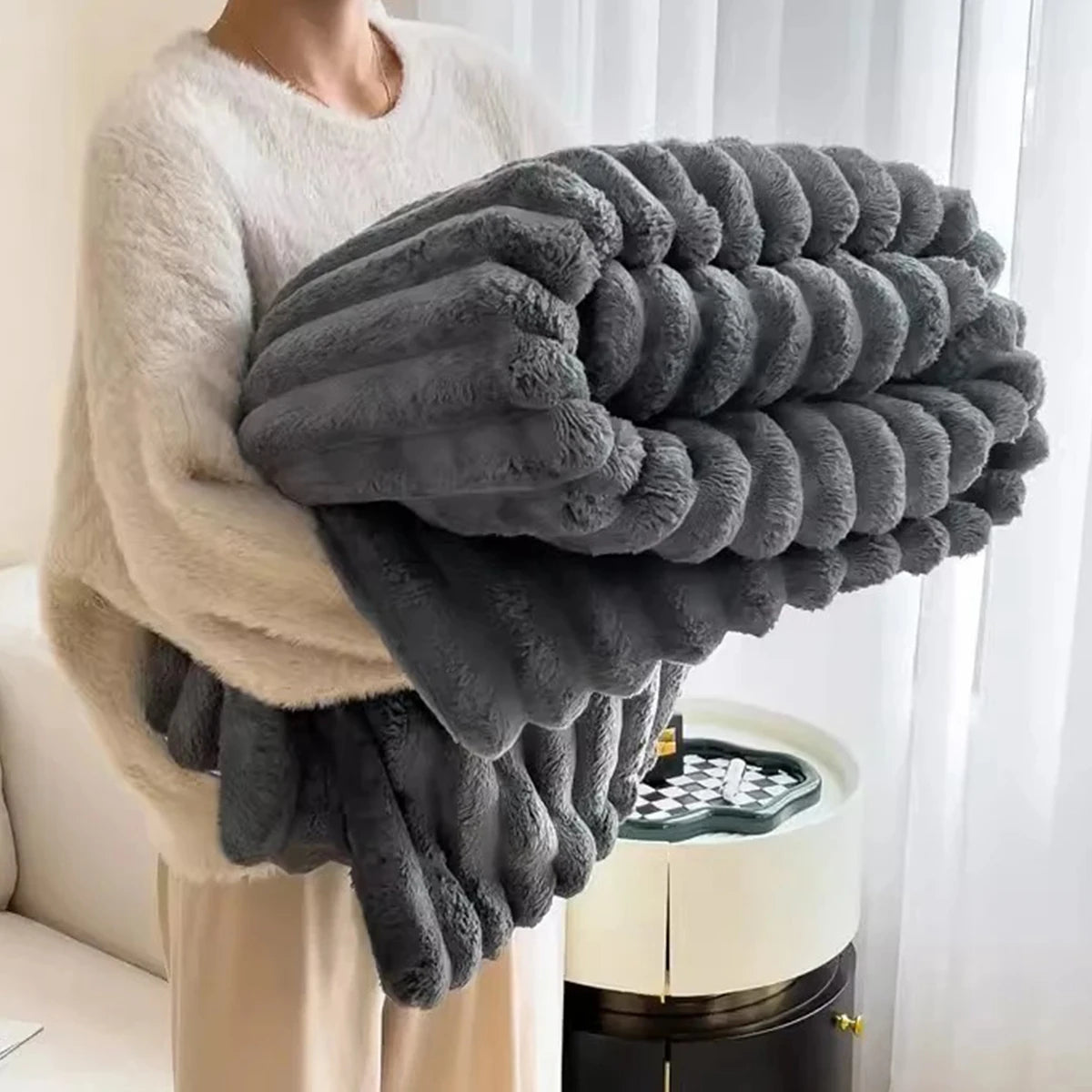 Ribbed Polyester Blanket