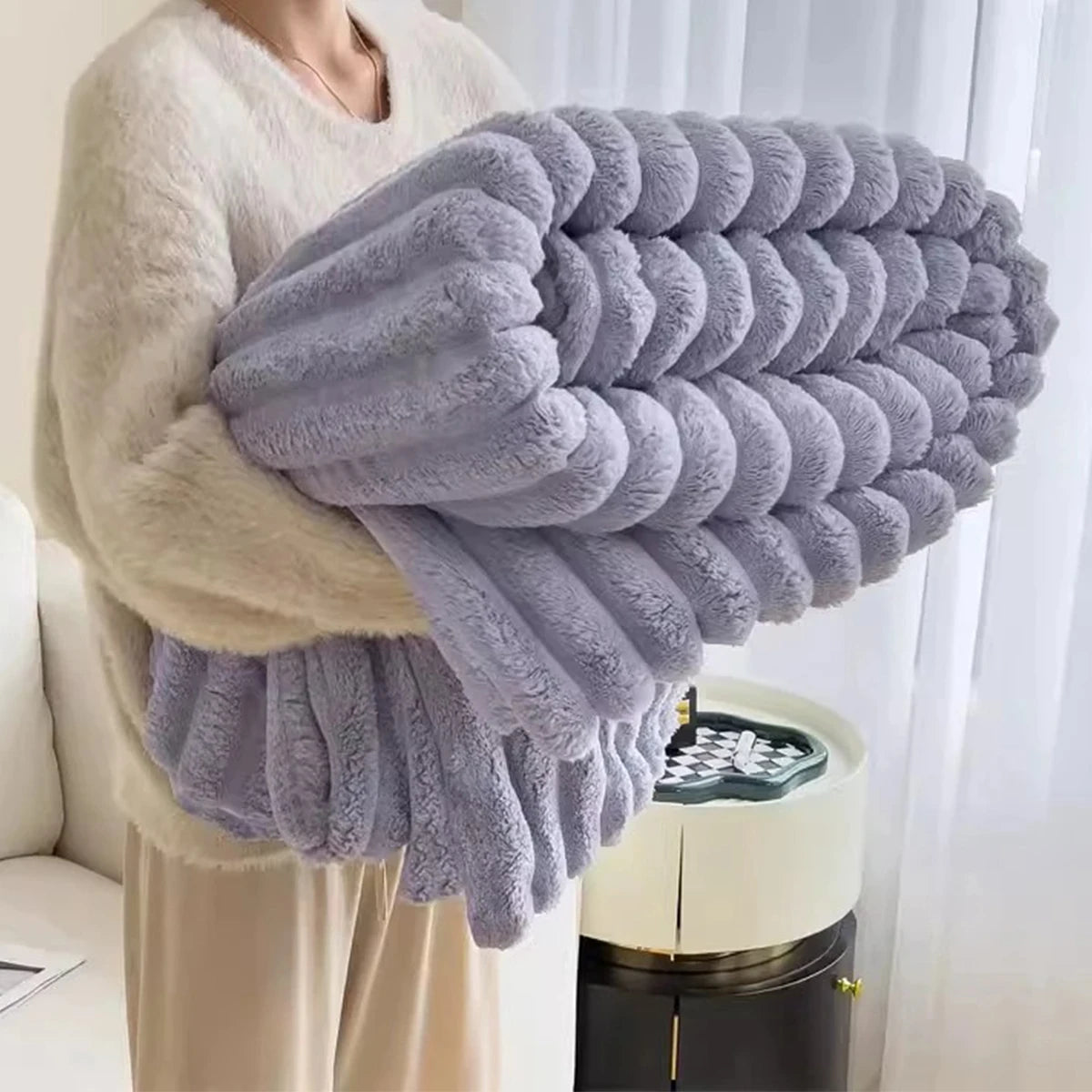 Ribbed Polyester Blanket